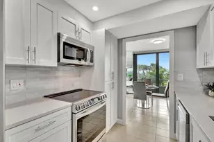 5550 N Ocean Dr, Singer Island, FL 33404 - Photo 11