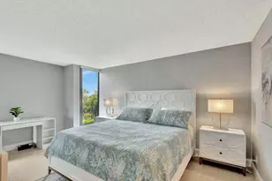 5550 N Ocean Dr, Singer Island, FL 33404 - Photo 17