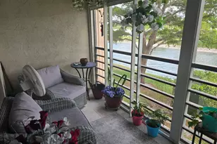 150 Lake Nancy Ln, West Palm Beach, FL 33411 - Photo 3