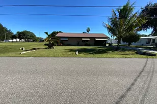 1095 Chobee Loop, Okeechobee, FL 34974 - Photo 21