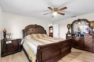 1825 SW Cameo Blvd, Port Saint Lucie, FL 34953 - Photo 11