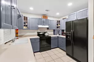1825 SW Cameo Blvd, Port Saint Lucie, FL 34953 - Photo 9