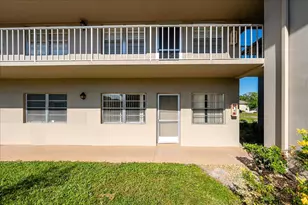 28 Lake Vista Trail, Port Saint Lucie, FL 34952 - Photo 3