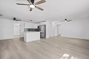 905 SE 10th St, Stuart, FL 34994 - Photo 3