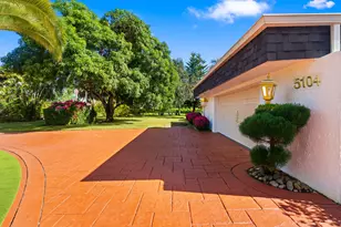 5104 White Oak Ln E, Tamarac, FL 33319 - Photo 5