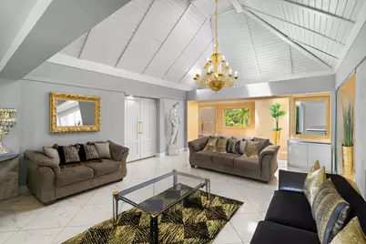 5104 White Oak Lane E, Tamarac, FL 33319 - Photo 15