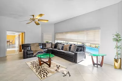 5104 White Oak Lane E, Tamarac, FL 33319 - Photo 17