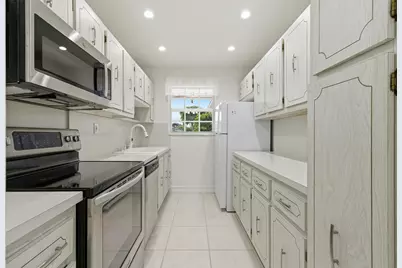 1167 S Drive Circle #D, Delray Beach, FL 33445 - Photo 7