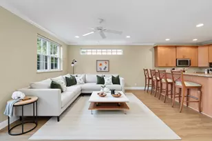 548 Marbella Cir, West Palm Beach, FL 33403 - Photo 5