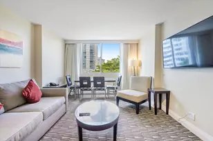 2670 E Sunrise Blvd, Fort Lauderdale, FL 33304 - Photo 3