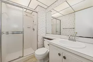 101 Leisure Lake Cir, Boynton Beach, FL 33426 - Photo 7