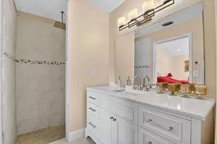 211 Meadows Dr, Boynton Beach, FL 33436 - Photo 25