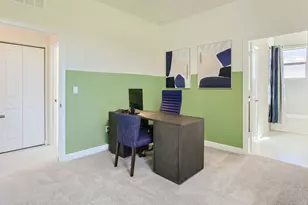 818 SE grovebush Ln, Port Saint Lucie, FL 34984 - Photo 17