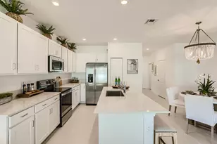 820 SE grovebush Ln, Port Saint Lucie, FL 34984 - Photo 17