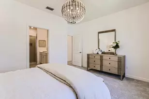 822 SE grovebush Ln, Port Saint Lucie, FL 34984 - Photo 7