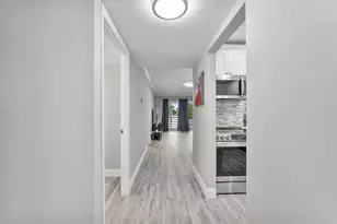 118 Lake Constance Dr, West Palm Beach, FL 33411 - Photo 15