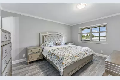 118 Lake Constance Drive, West Palm Beach, FL 33411 - Photo 9