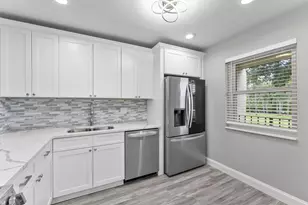 118 Lake Constance Dr, West Palm Beach, FL 33411 - Photo 13