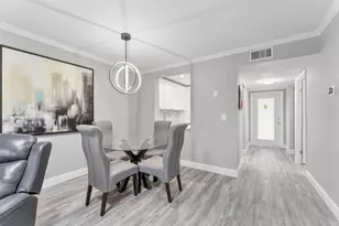 118 Lake Constance Dr, West Palm Beach, FL 33411 - Photo 3