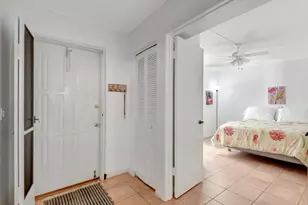 10187 Mangrove Dr, Boynton Beach, FL 33437 - Photo 7