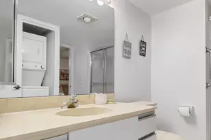 10187 Mangrove Dr, Boynton Beach, FL 33437 - Photo 25