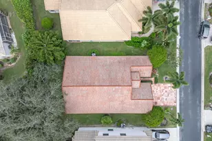 2705 Pointe Cir, Greenacres, FL 33413 - Photo 5