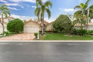 2705 Pointe Cir, Greenacres, FL 33413 - Photo 3