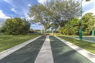 2705 Pointe Cir, Greenacres, FL 33413 - Photo 41