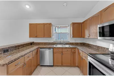 2705 Pointe Circle, Greenacres, FL 33413 - Photo 11