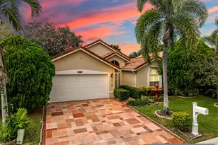2705 Pointe Cir, Greenacres, FL 33413 - Photo 3