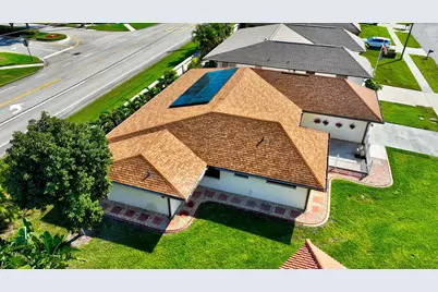 10298 Greentrail Drive N, Boynton Beach, FL 33436 - Photo 37