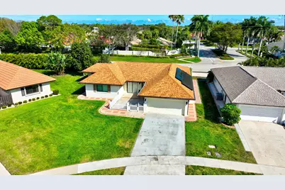 10298 Greentrail Drive N, Boynton Beach, FL 33436 - Photo 41