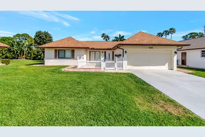 10298 Greentrail Drive N, Boynton Beach, FL 33436 - Photo 23