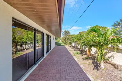 10298 Greentrail Drive N, Boynton Beach, FL 33436 - Photo 27