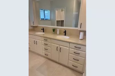 10298 Greentrail Drive N, Boynton Beach, FL 33436 - Photo 15