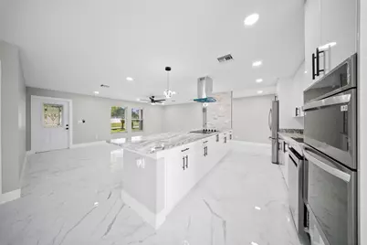 388 SE Tranquilla Avenue, Port Saint Lucie, FL 34983 - Photo 11