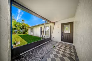 388 SE Tranquilla Ave, Port Saint Lucie, FL 34983 - Photo 5