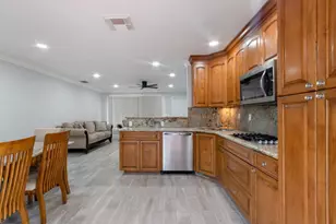 3329 El Vedado Ct E, West Palm Beach, FL 33405 - Photo 11