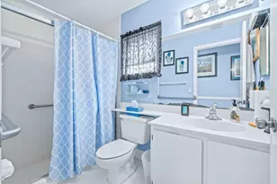 8261 Lake Cypress Rd, Lake Worth, FL 33467 - Photo 11