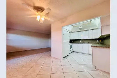 461 Wellington J, West Palm Beach, FL 33417 - Photo 3