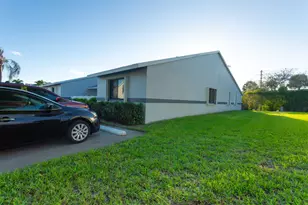 2641 Gately Dr W, West Palm Beach, FL 33415 - Photo 25