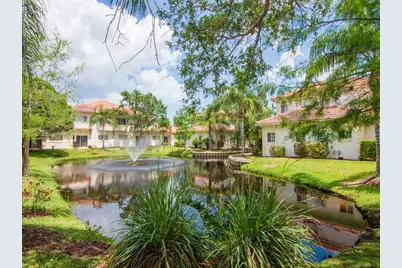 520 7th Square #201, Vero Beach, FL 32962 - Photo 23