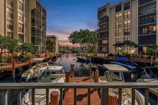 21 Royal Palm Way, Boca Raton, FL 33432 - Photo 3