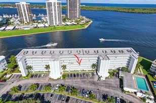 36 Yacht Club Dr, North Palm Beach, FL 33408 - Photo 27