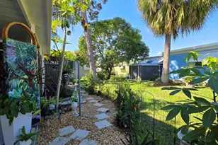 6241 Elm Ln, Lantana, FL 33462 - Photo 3