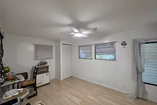 6241 Elm Ln, Lantana, FL 33462 - Photo 15