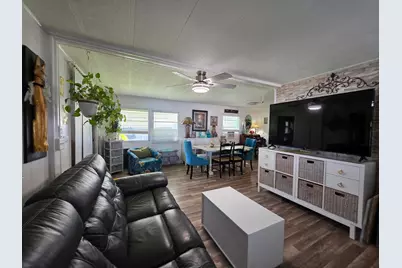 6241 Elm Lane, Lantana, FL 33462 - Photo 11