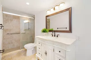 907 Marina Dr, North Palm Beach, FL 33408 - Photo 15