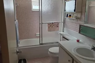 2668 N Garden Dr N, Lake Worth, FL 33461 - Photo 17