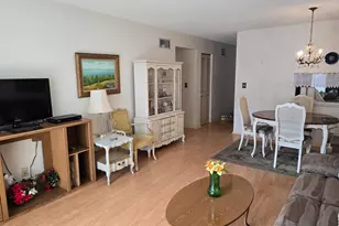 2668 N Garden Dr N, Lake Worth, FL 33461 - Photo 7